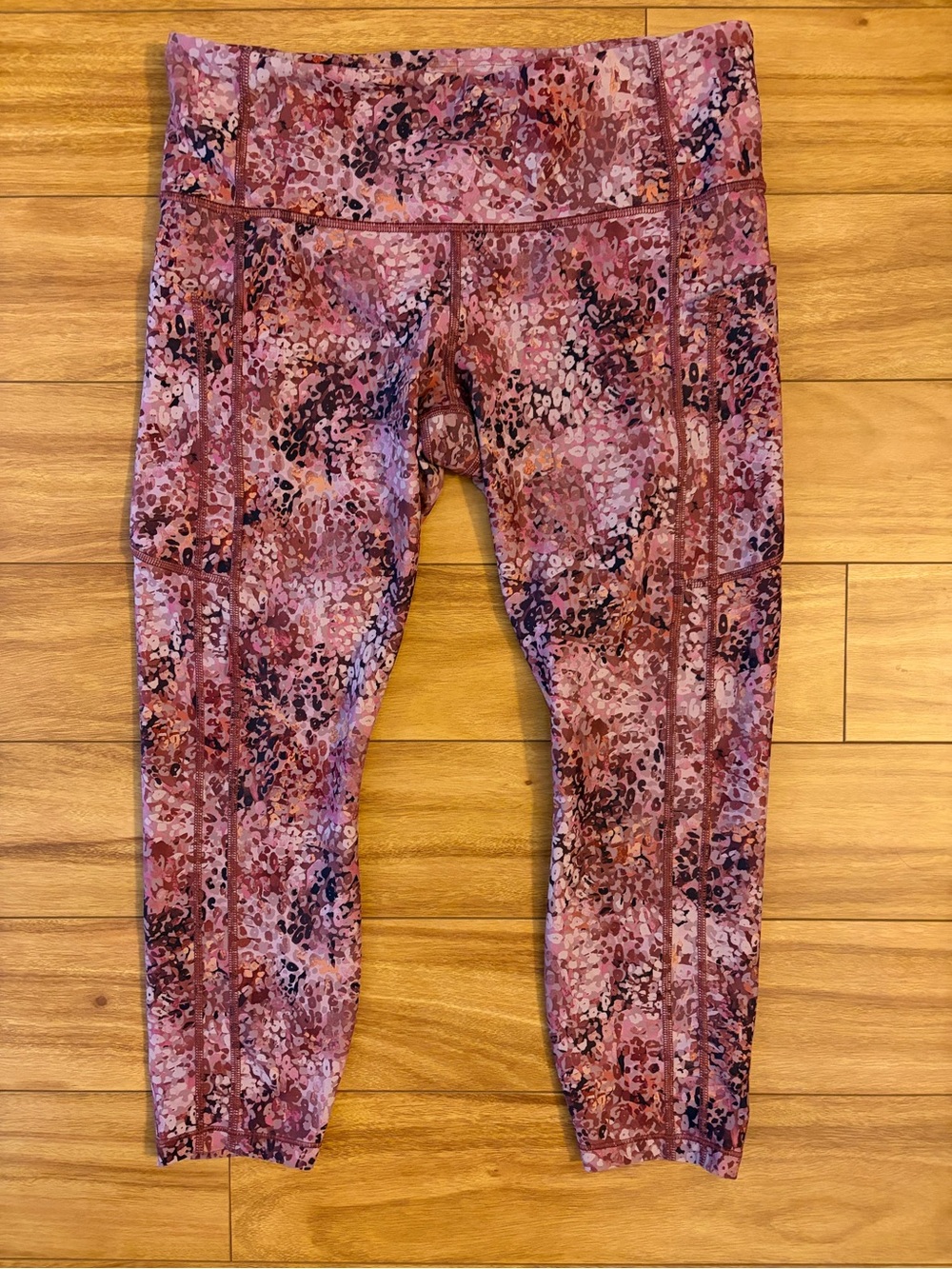 Athleta Ultimate Stash 7/8 Leggings